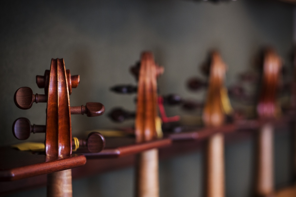 Buying J & A Beare Leading International Violin Dealer