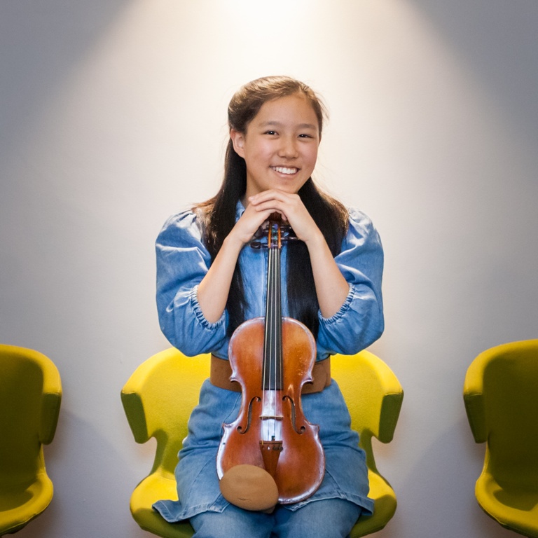Violinist Leia Zhu