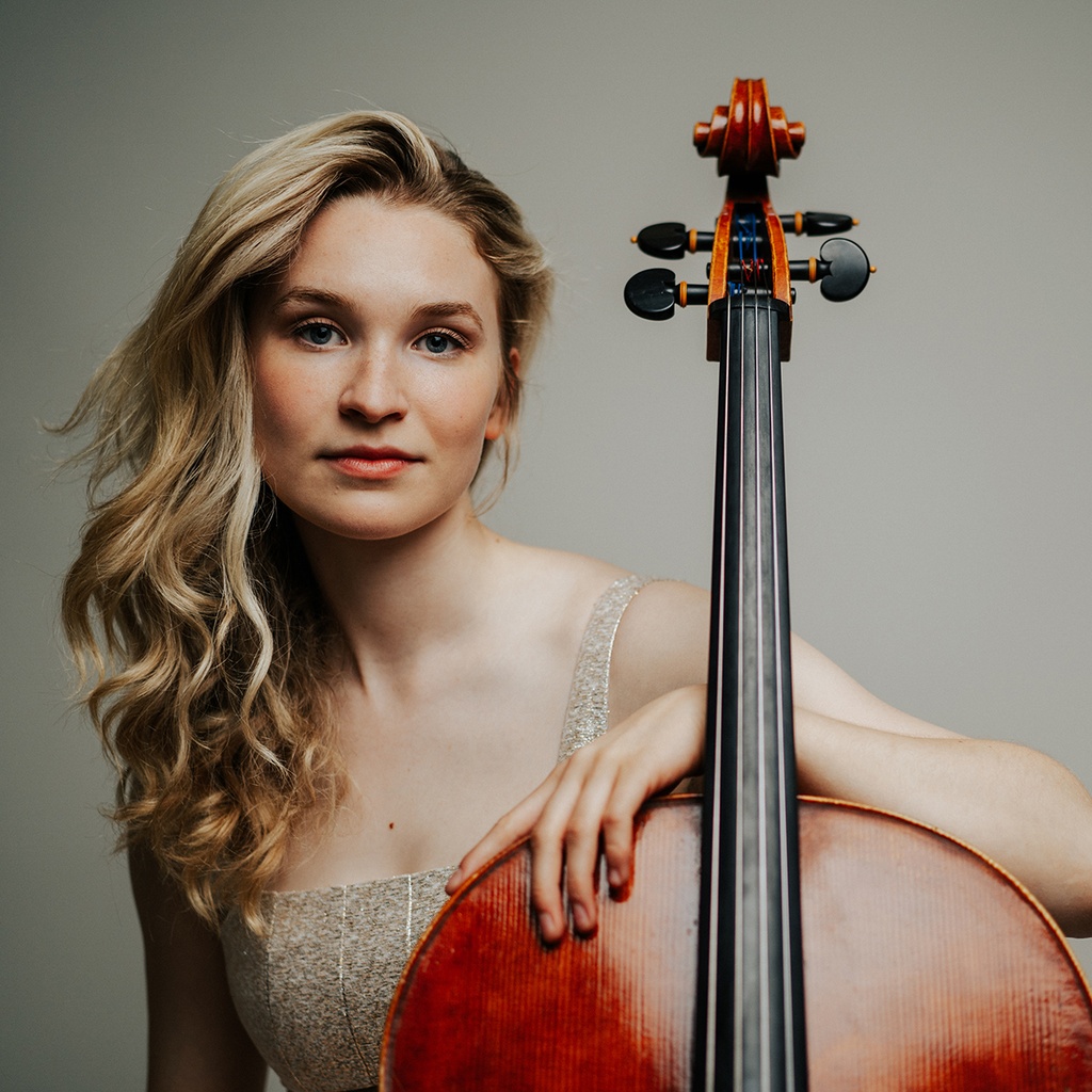 Cellist Sophie Kauer